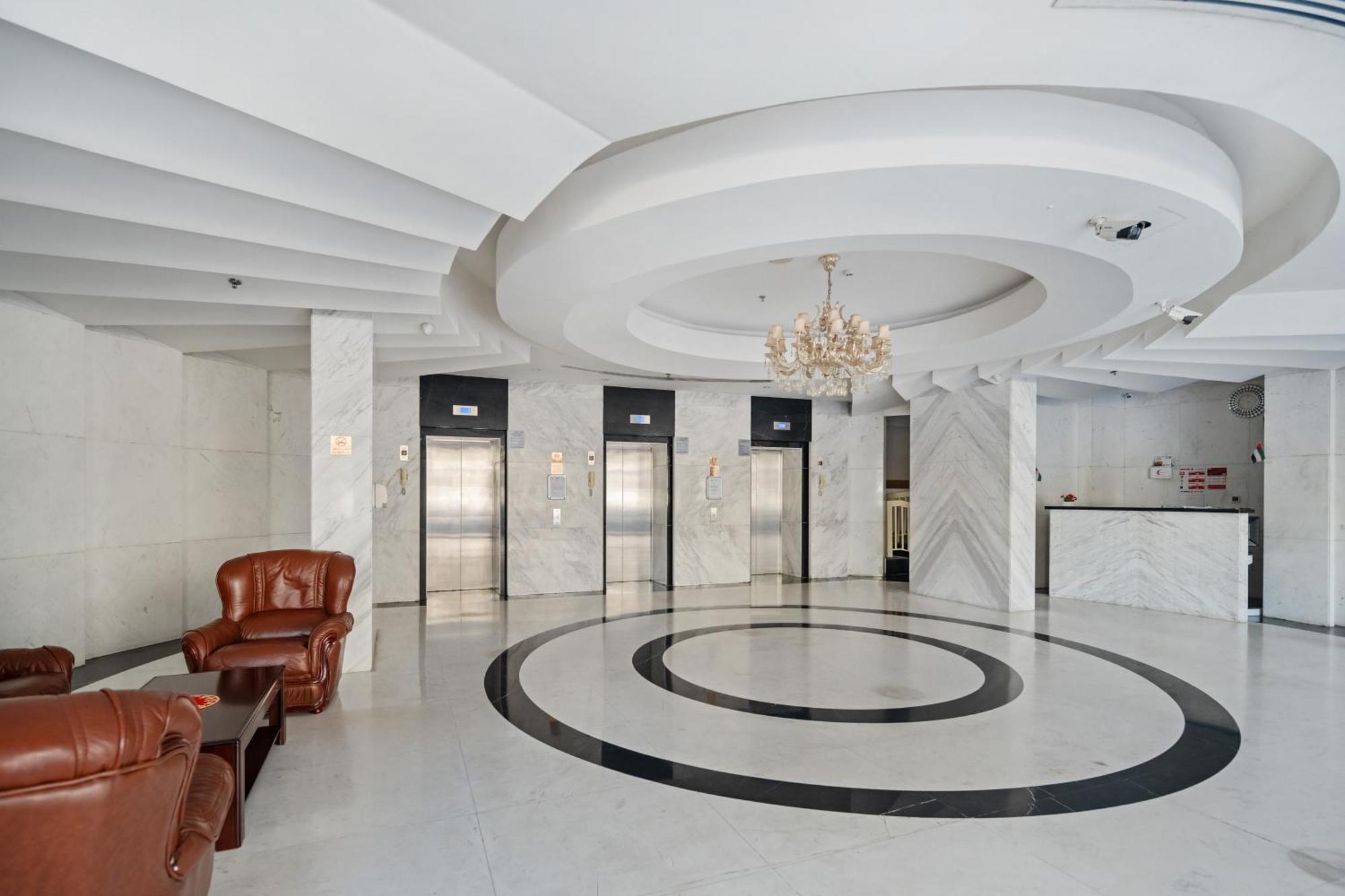 Appartement Spacious In Silicon Oasis *